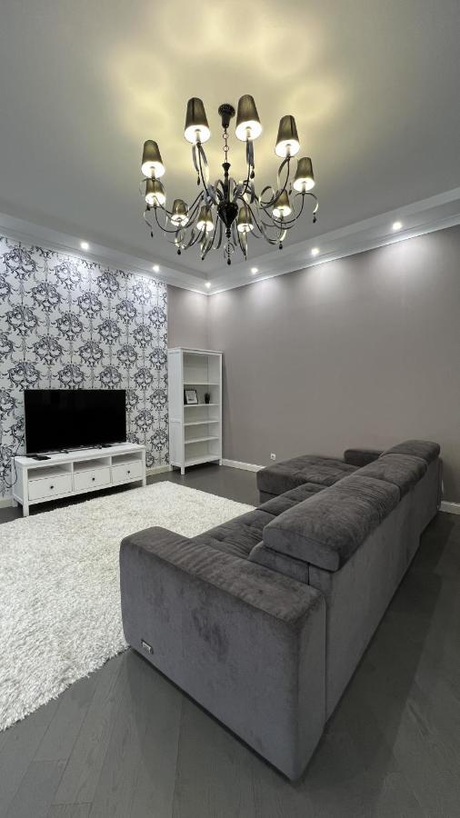 Hotel Manica Esentai City Алма Ата Екстериор снимка