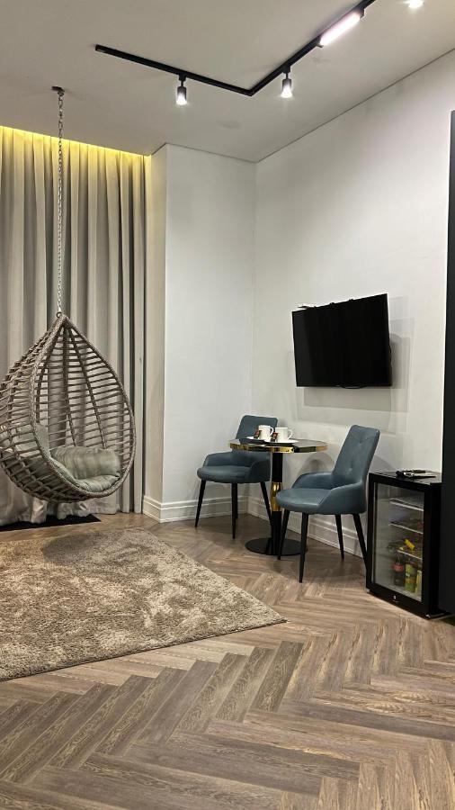 Hotel Manica Esentai City Алма Ата Екстериор снимка