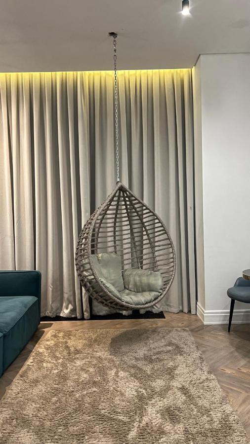 Hotel Manica Esentai City Алма Ата Екстериор снимка