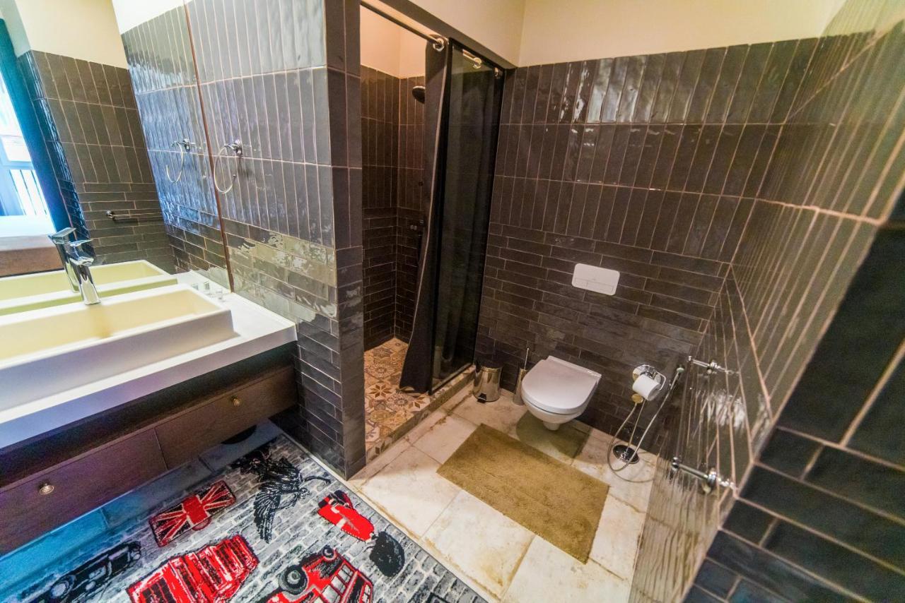Hotel Manica Esentai City Алма Ата Екстериор снимка