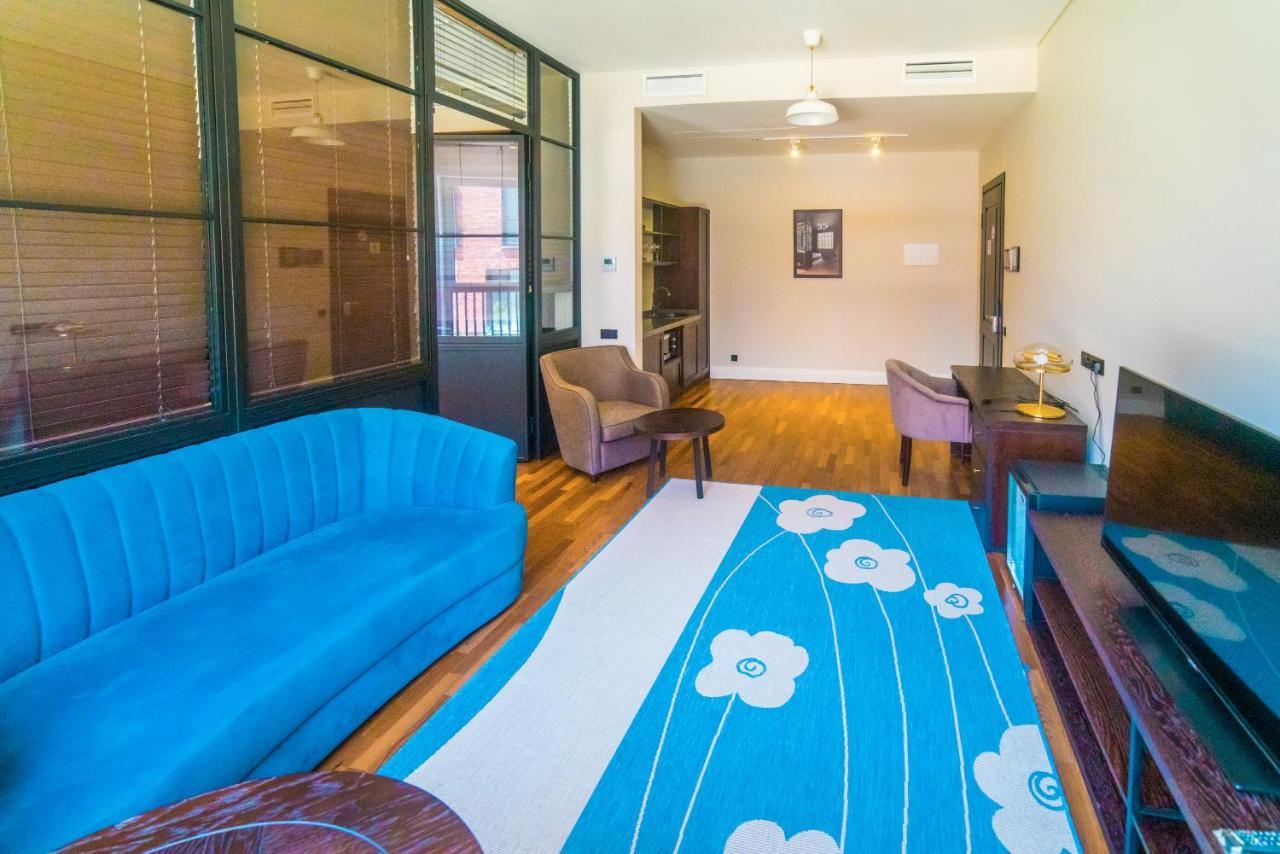 Hotel Manica Esentai City Алма Ата Екстериор снимка
