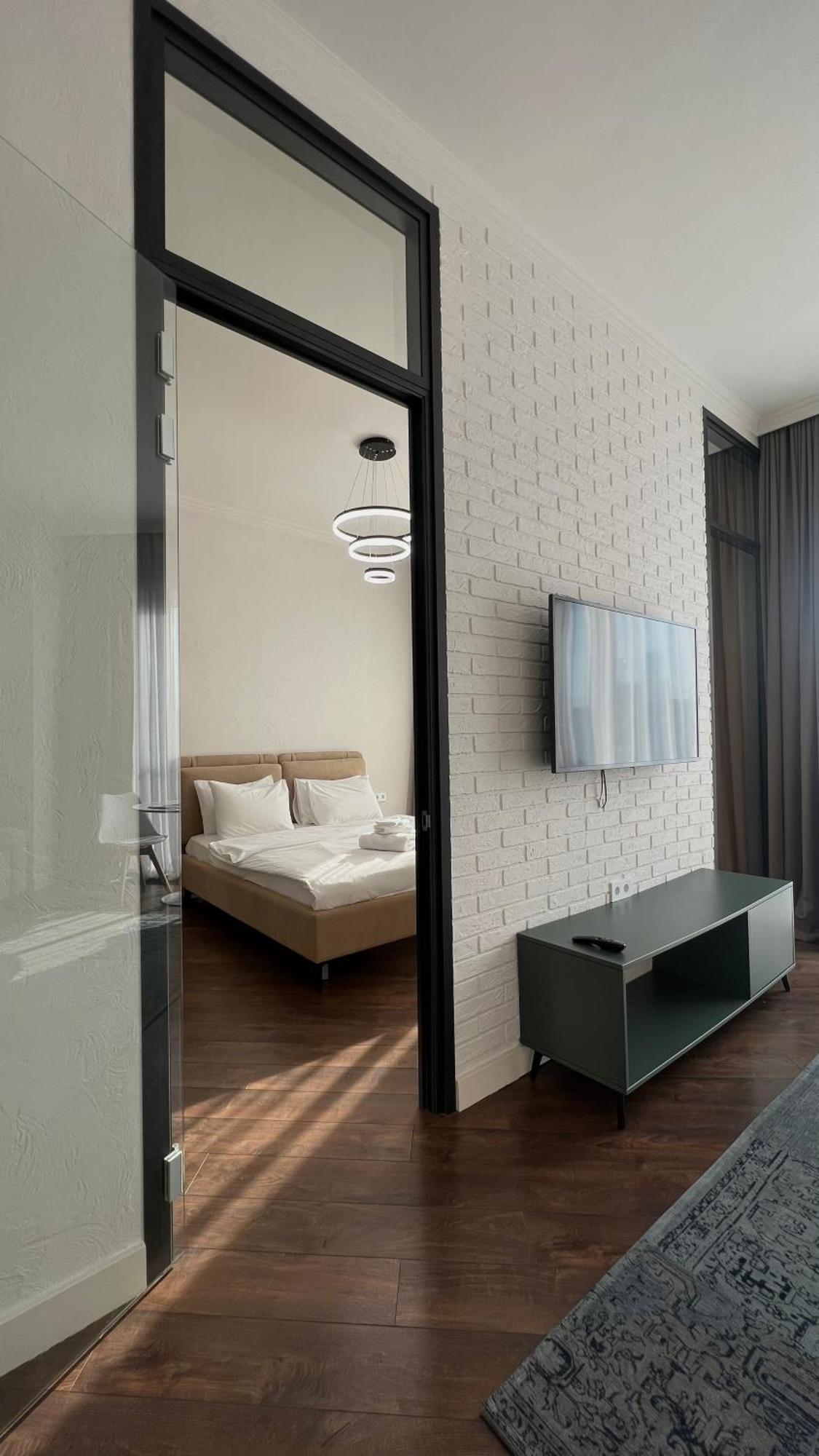 Hotel Manica Esentai City Алма Ата Екстериор снимка