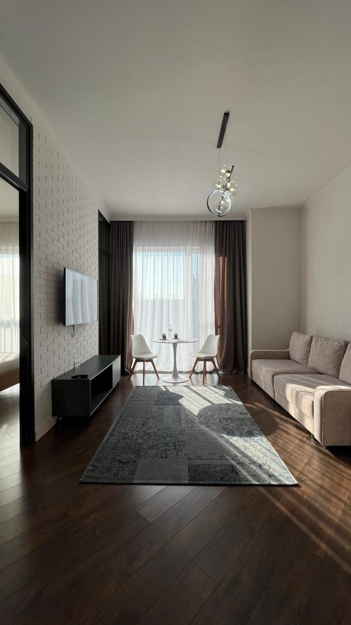 Hotel Manica Esentai City Алма Ата Екстериор снимка